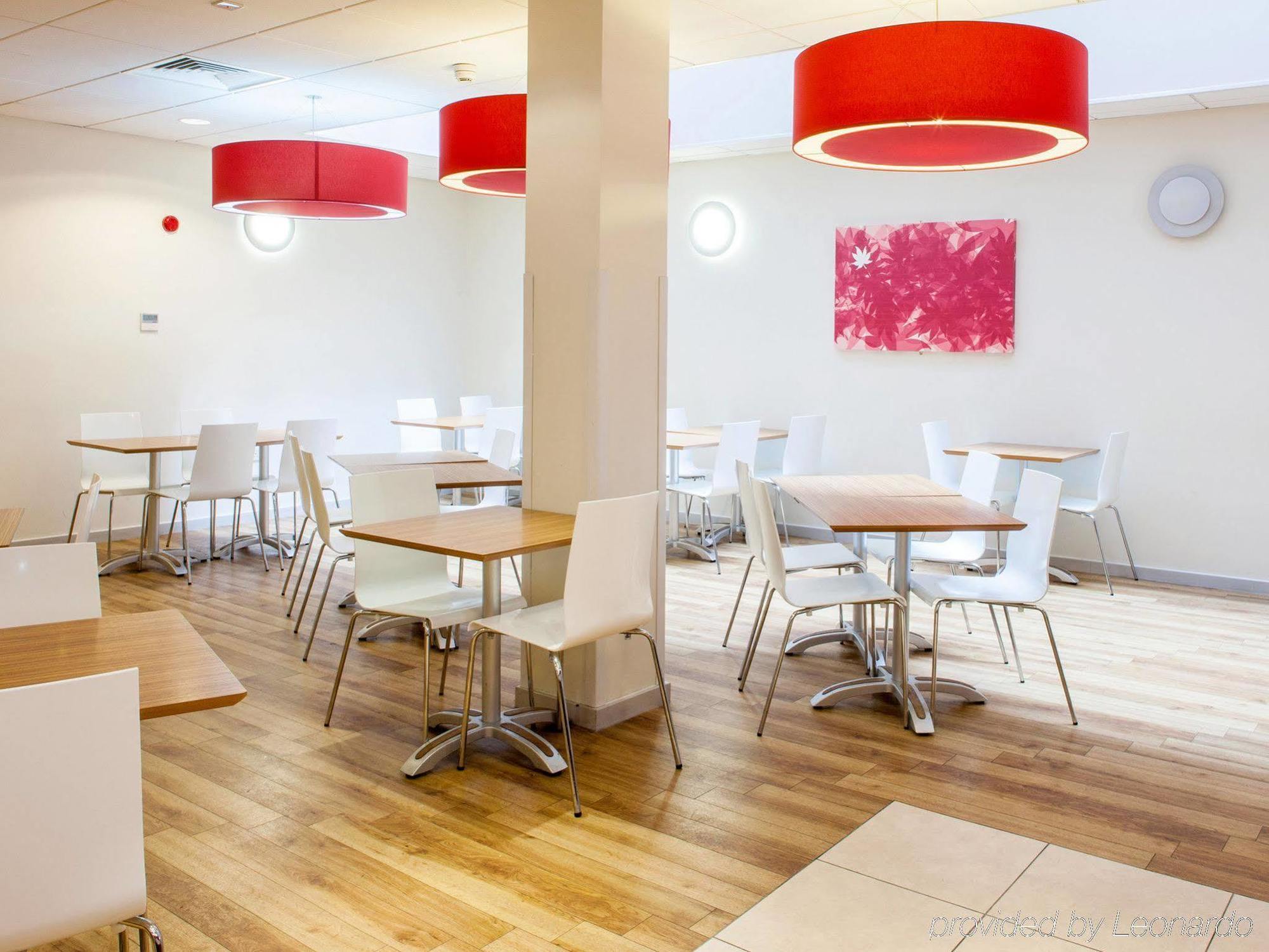 Travelodge London Ealing Ngoại thất bức ảnh