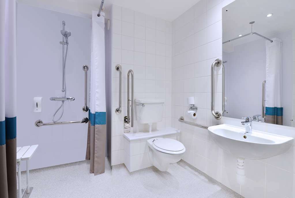 Travelodge London Ealing Phòng bức ảnh