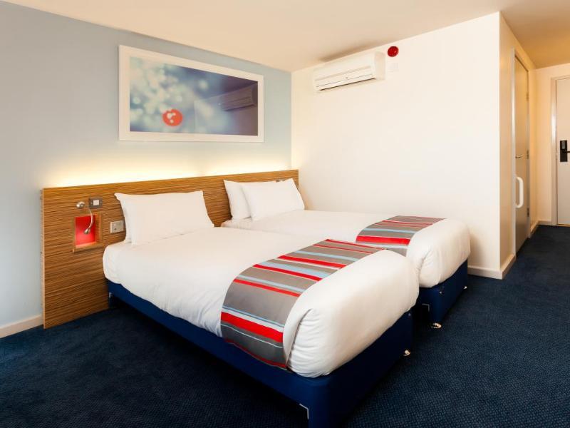 Travelodge London Ealing Ngoại thất bức ảnh